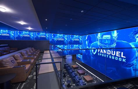 fanduel lounge united center.
